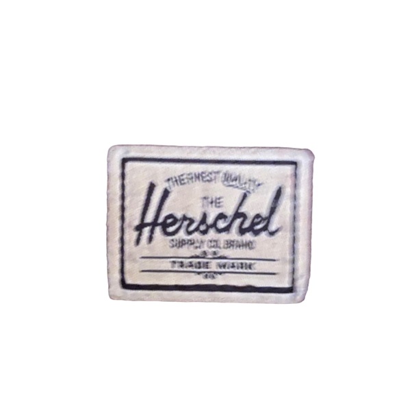 Hershel Wallet full zip closure - Picture 2 of 6